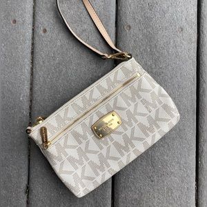 Cream Michael Kors mini bag - barely used